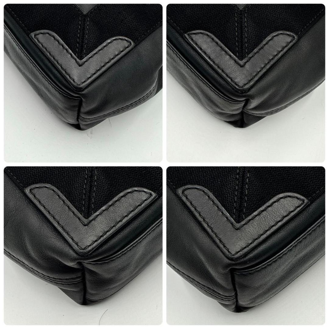 ♡Ria♡　バレンシアガ ネイビーカバス XS パンチングロゴ レザー