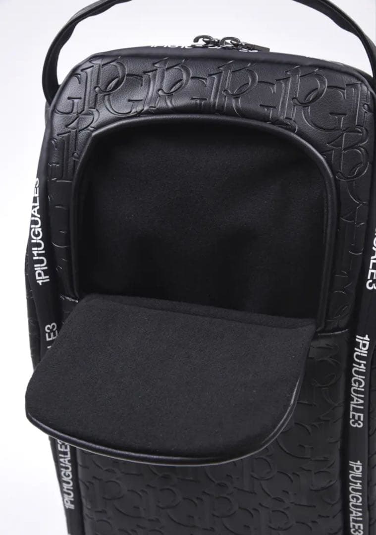 1PIU1UGUALE3 ゴルフ　シューズケース