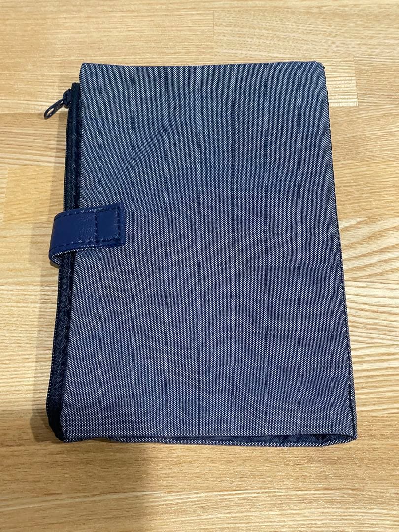 ファミリア　マルチケース