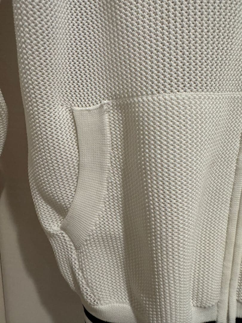 パーリーゲイツ パーカー　サイズ4