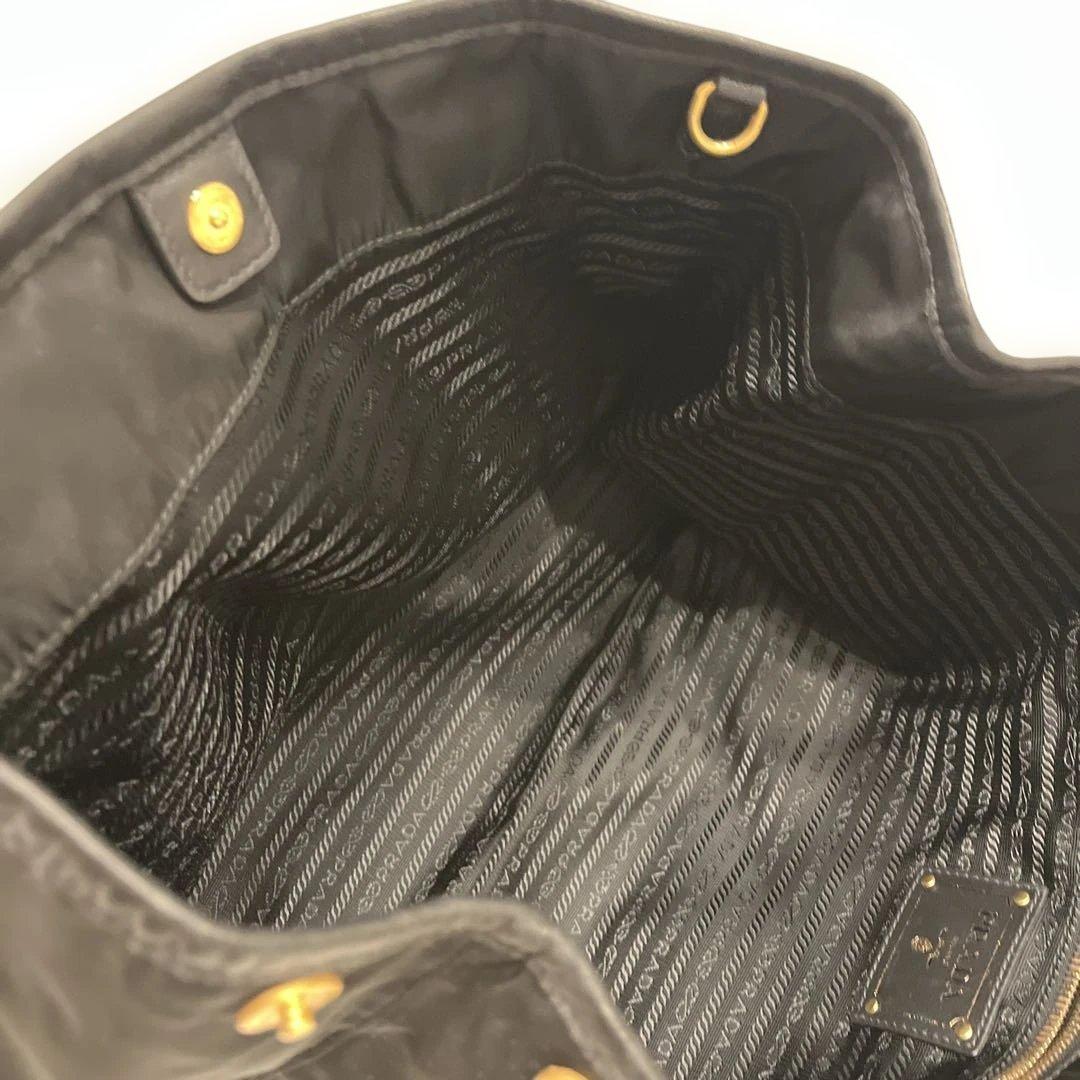 PRADA ブラック ナイロン トートバッグ