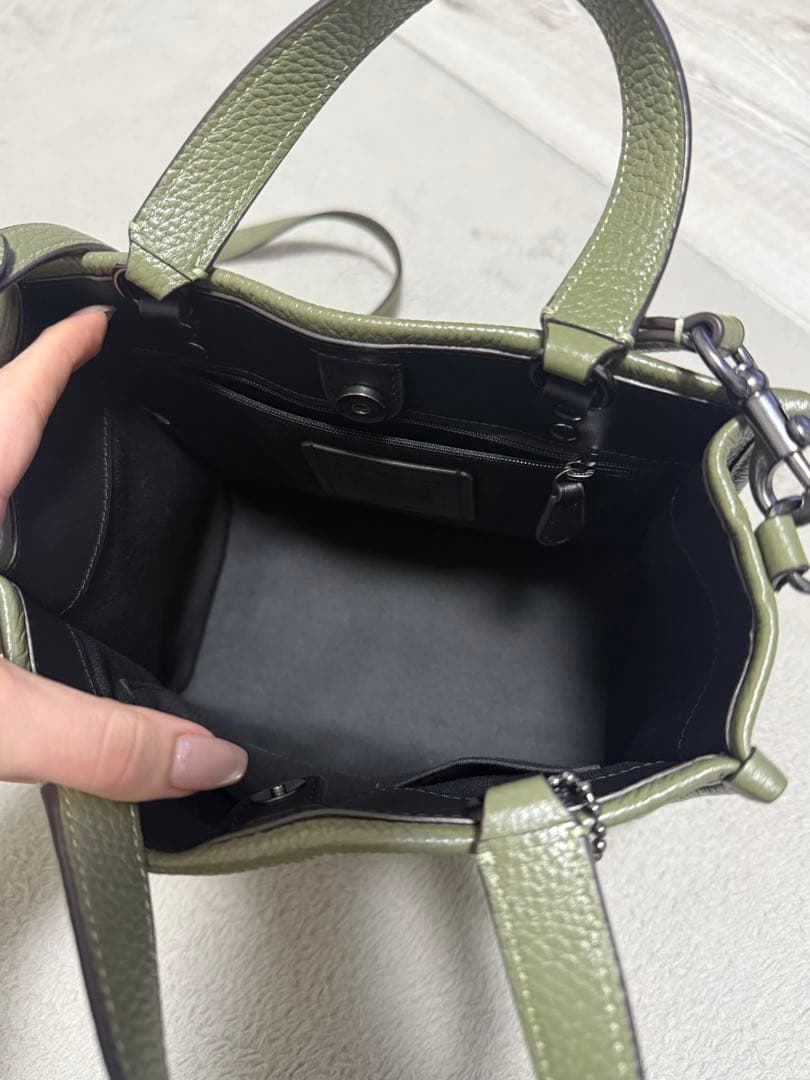 COACH オリーブグリーン ショルダーバッグ デンプシートート