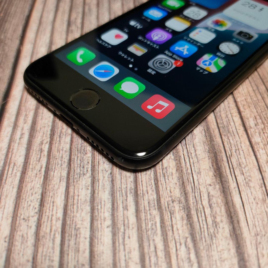 iPhone SE 第3世代 SIMフリー 64GB バッテリー92%