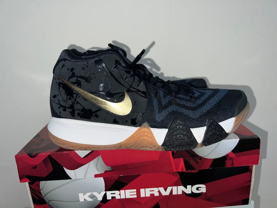 ナイキ バッシュ Kyrie Irving 4 EP 27.5cm