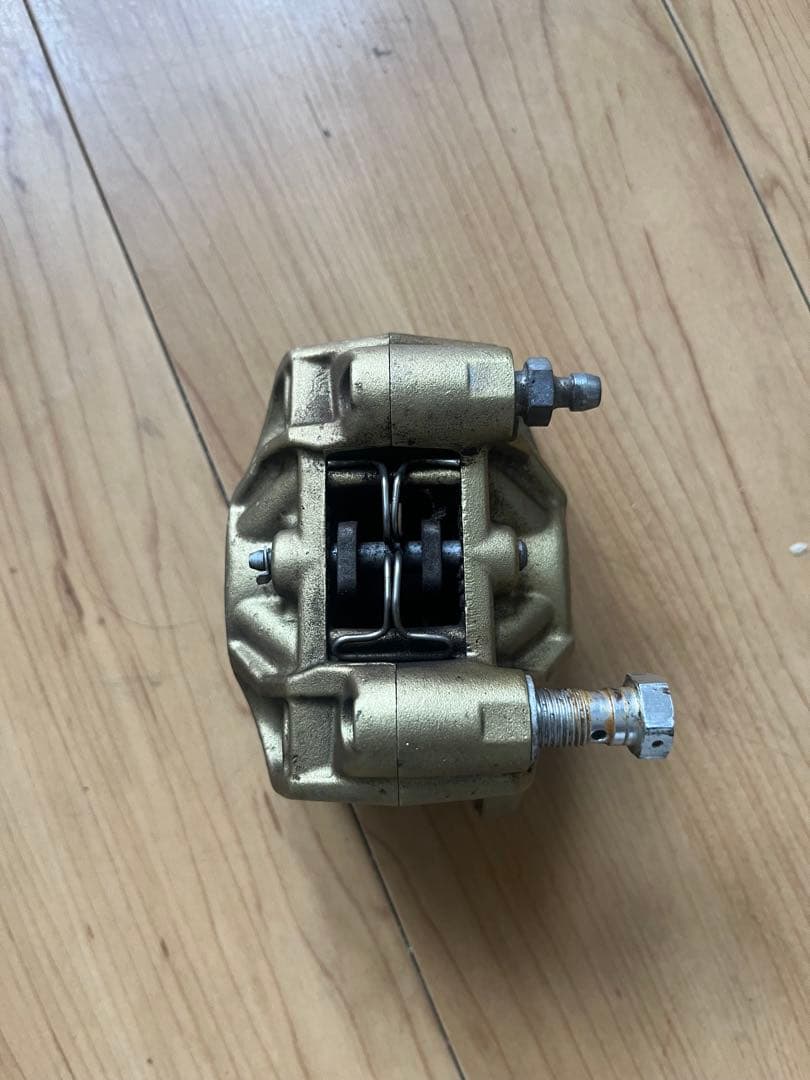 正規品　ブレンボ対向2ポット　ブレーキキャリパー　カニ