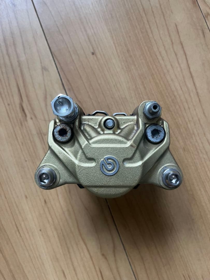 正規品　ブレンボ対向2ポット　ブレーキキャリパー　カニ