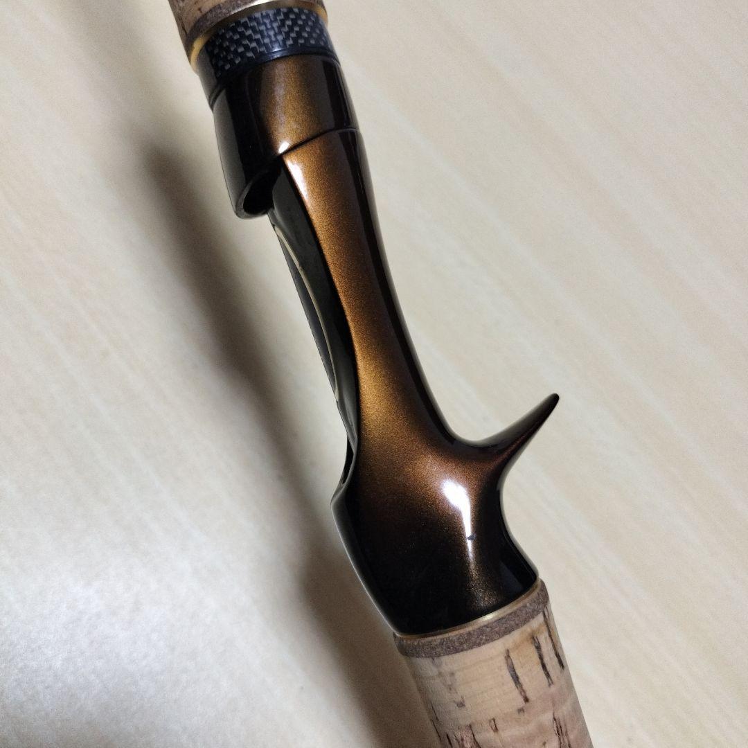 シマノ ワールドシャウラ青 1652R-2 バスロッド