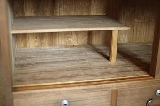 古いガラス戸棚×木製小引き出し3杯