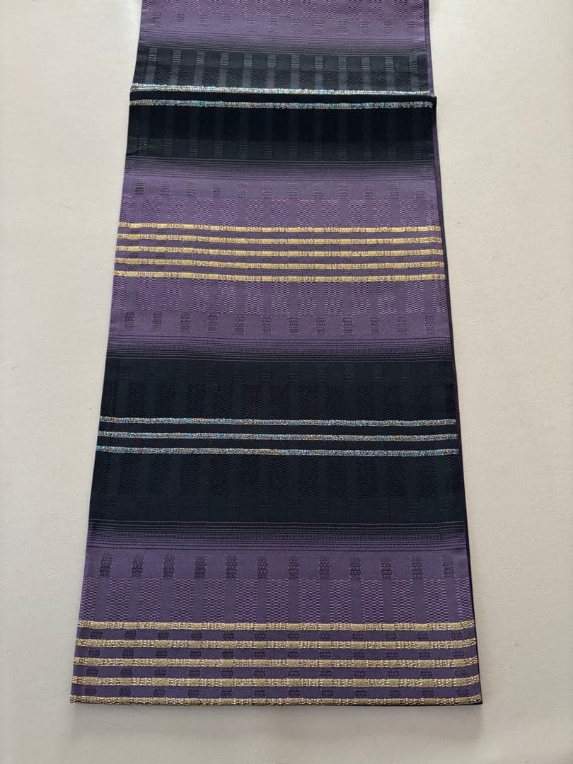 帯締めプレゼント/絹＋金属糸 吉野間道 黒×紫 袋帯 未使用同等 ガード加工