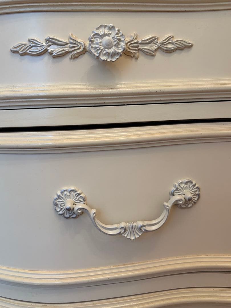 ジェシカ マクリントック/ホワイトチェスト/輸入家具