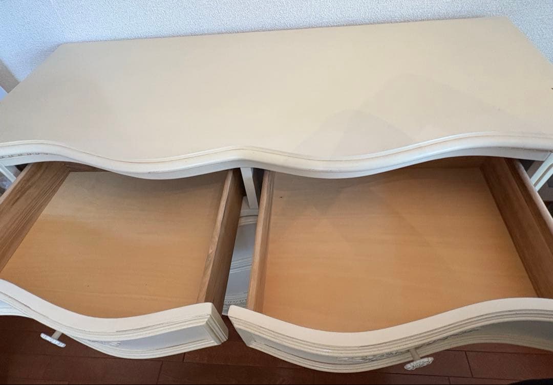 ジェシカ マクリントック/ホワイトチェスト/輸入家具