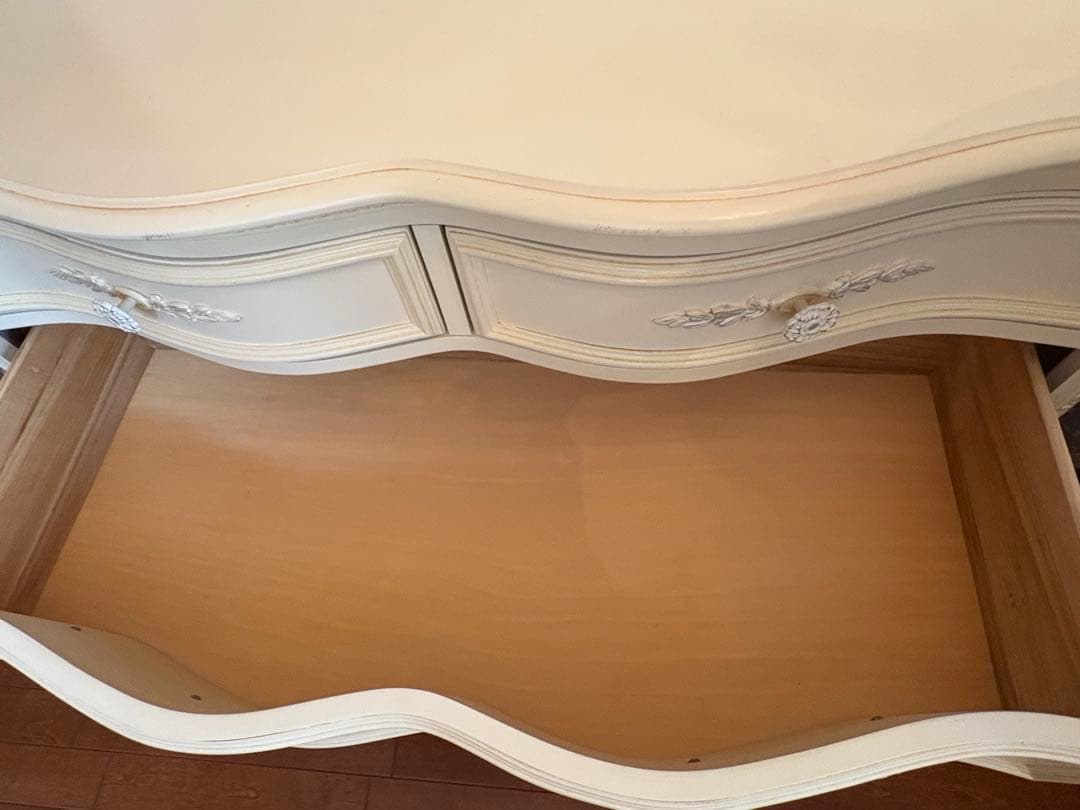 ジェシカ マクリントック/ホワイトチェスト/輸入家具