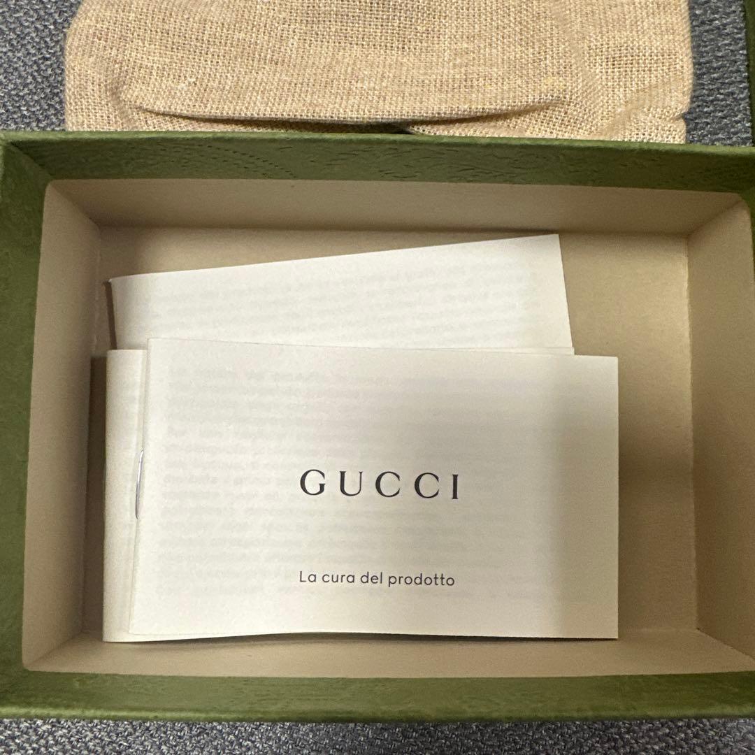 GUCCI レザーキーケース ブラック/ベージュ 箱付き