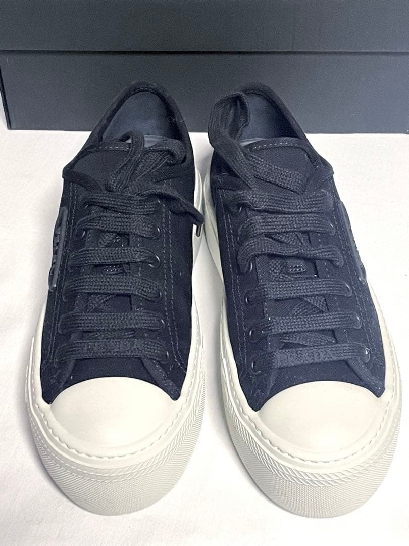 【未使用】PRADA トライアングルロゴ コットンキャンバス スニーカー