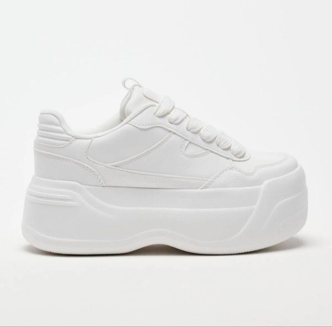 ZARA 厚底　プラットフォームソール ランニングスニーカー　新品タグ付き