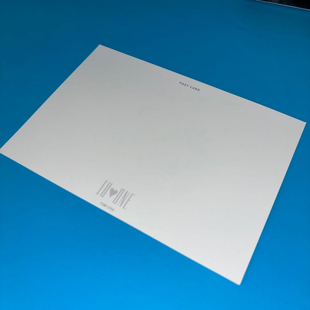 【完全生産限定盤】ONE ～New Year's Gift from IU～