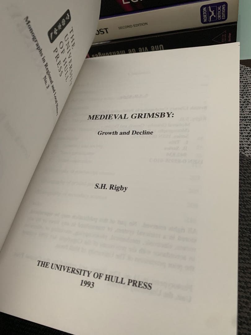 洋書 Medieval Grimsby: Growth & Decline