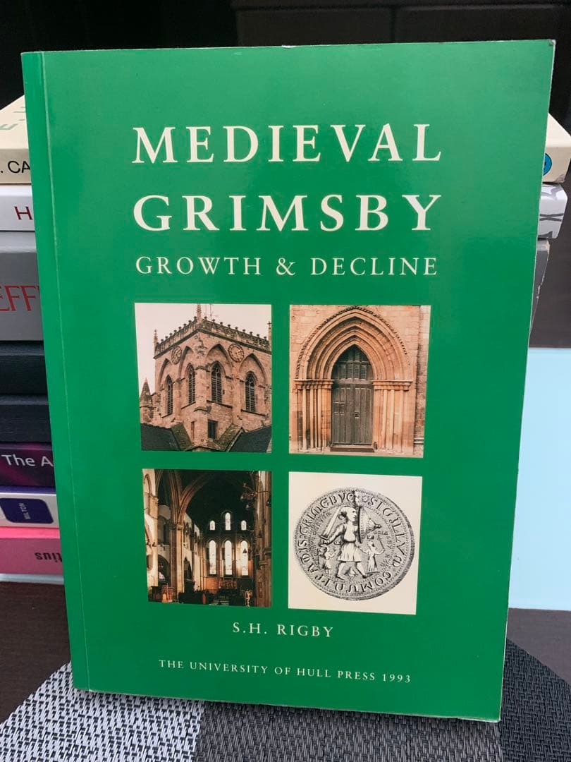 洋書 Medieval Grimsby: Growth & Decline