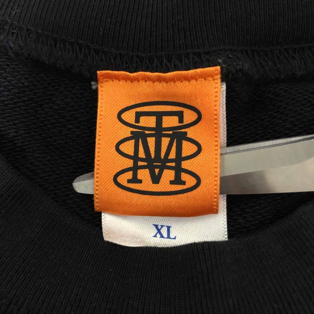 入手困難品❗️TOMOO 1st LIVE TOUR ”Beat” スウェット