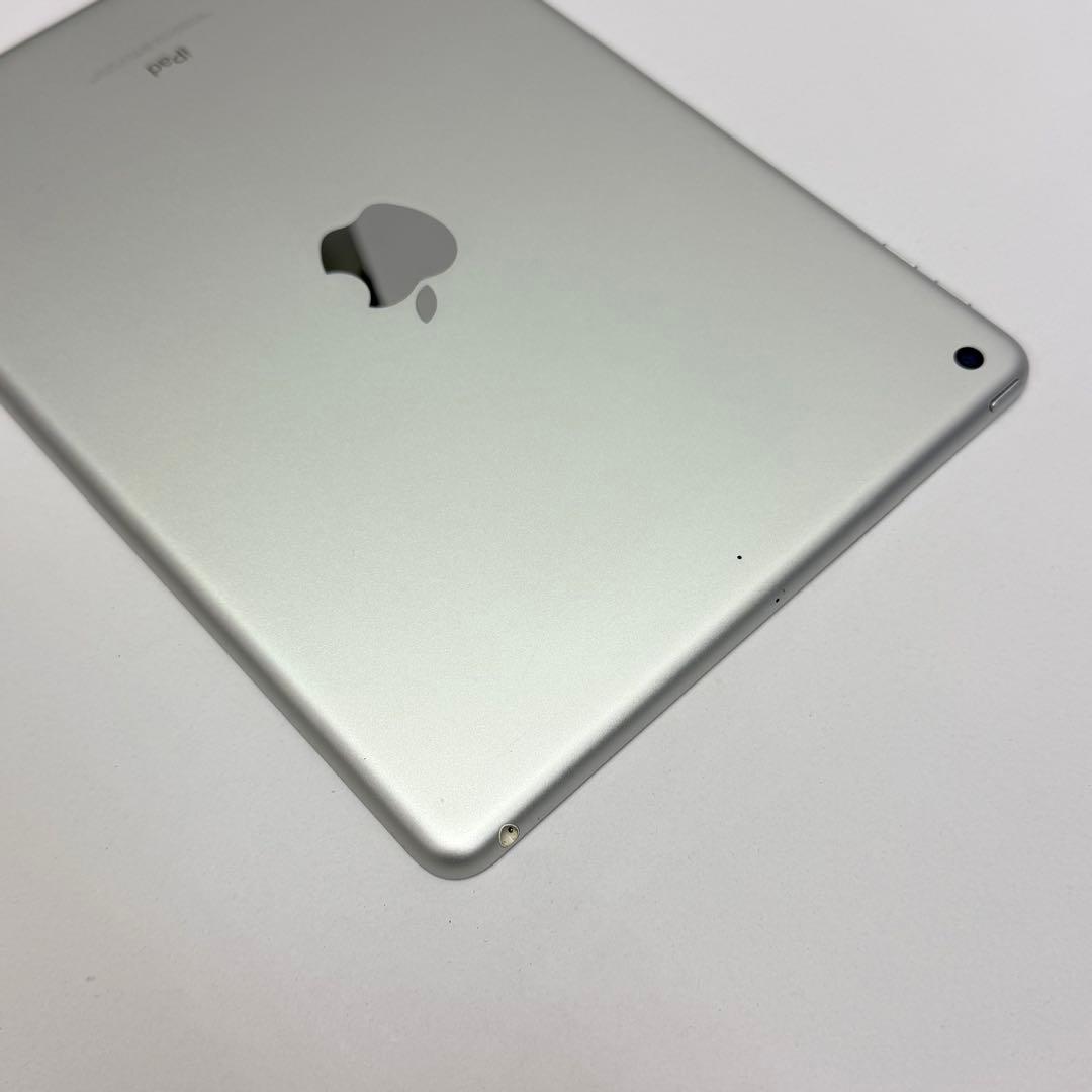 【極美品】iPad 第5世代 32GB シルバー (バッテリー98%)