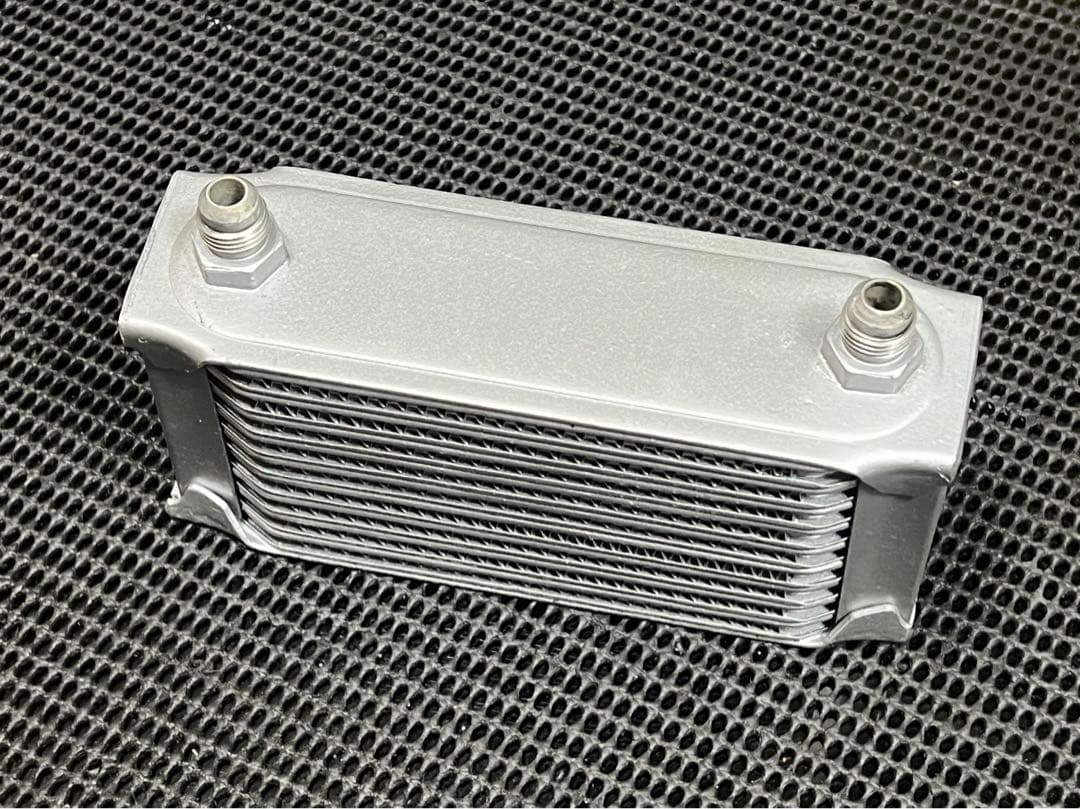 汎用オイルクーラー2ケ2種類