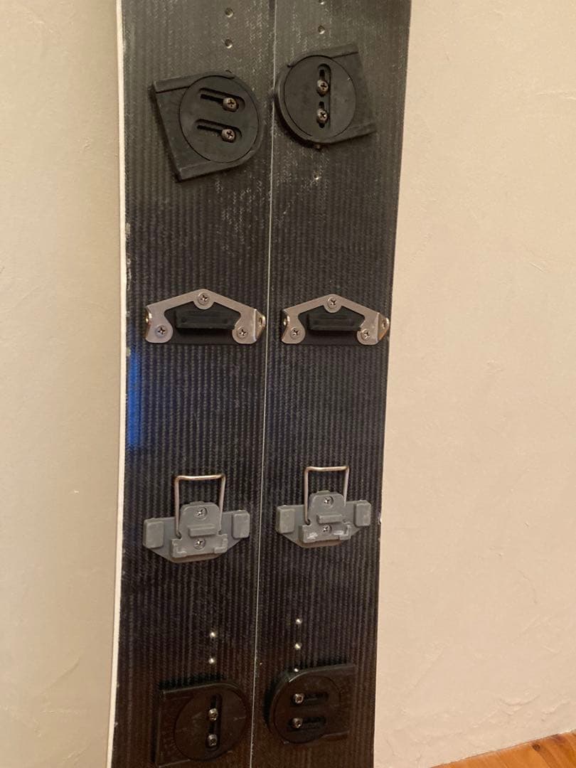 VOLTAGE design スプリットボード163、ビンディング、スキーシール