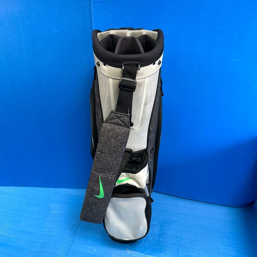 NIKEキャディーバッグ軽量タイプ・値下げ中