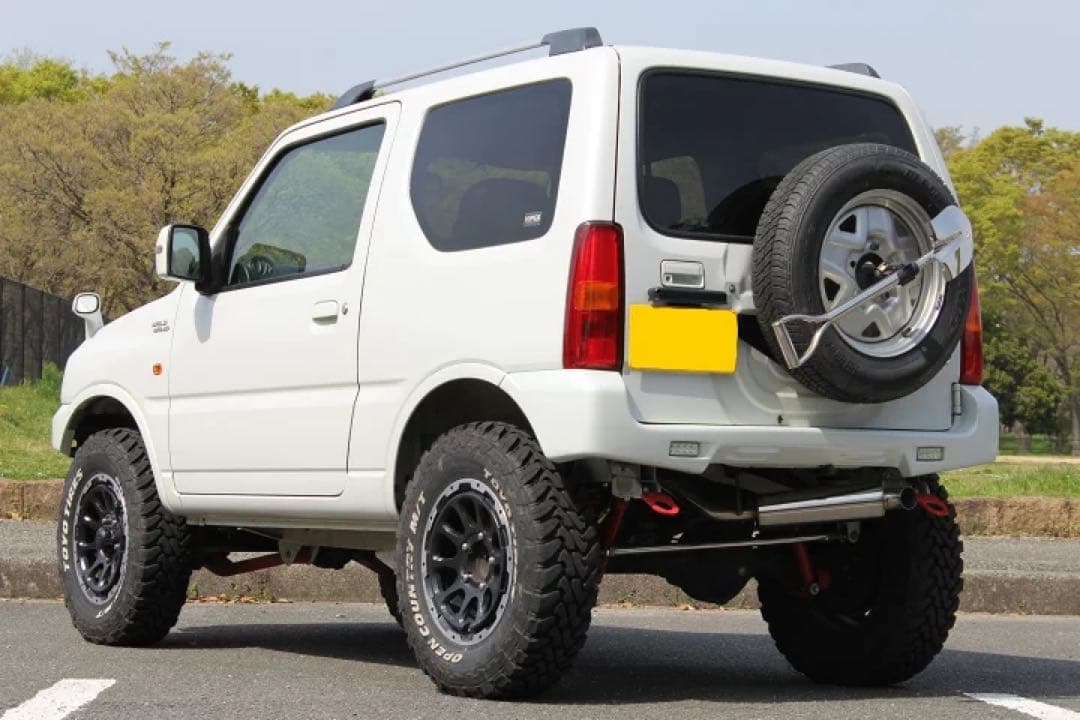 専用ジムニーJB23 2ピース仕様 ショートバンパーポリッシュ