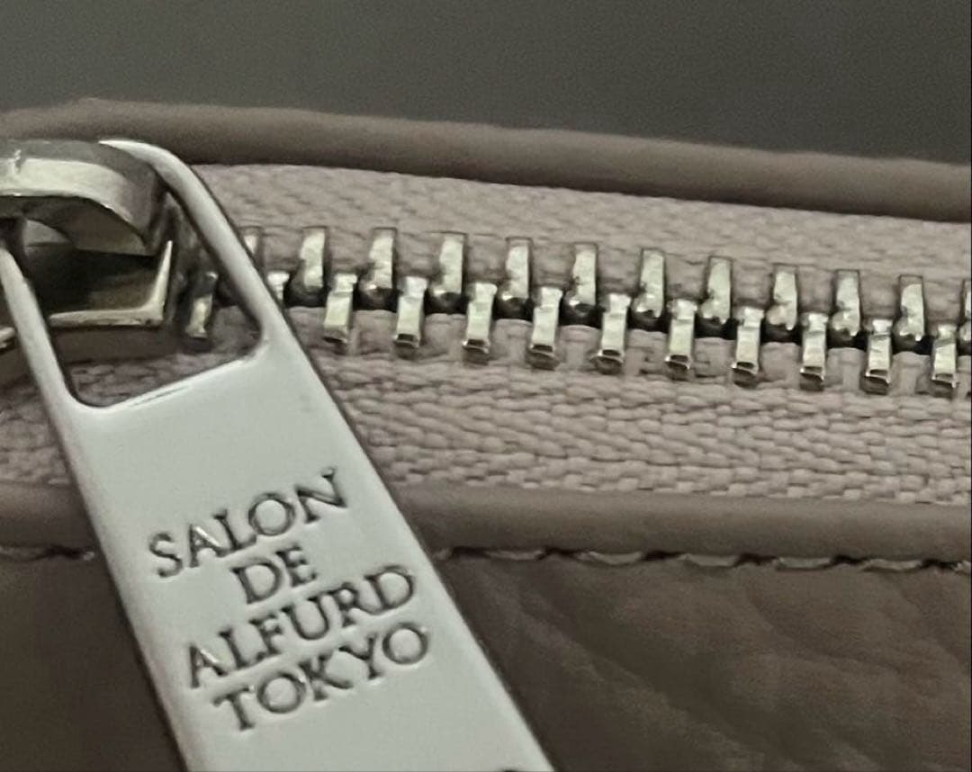 美品♡ サロンドアルファード　バルケ2Wayポシェット　シュリンク型押しレザー