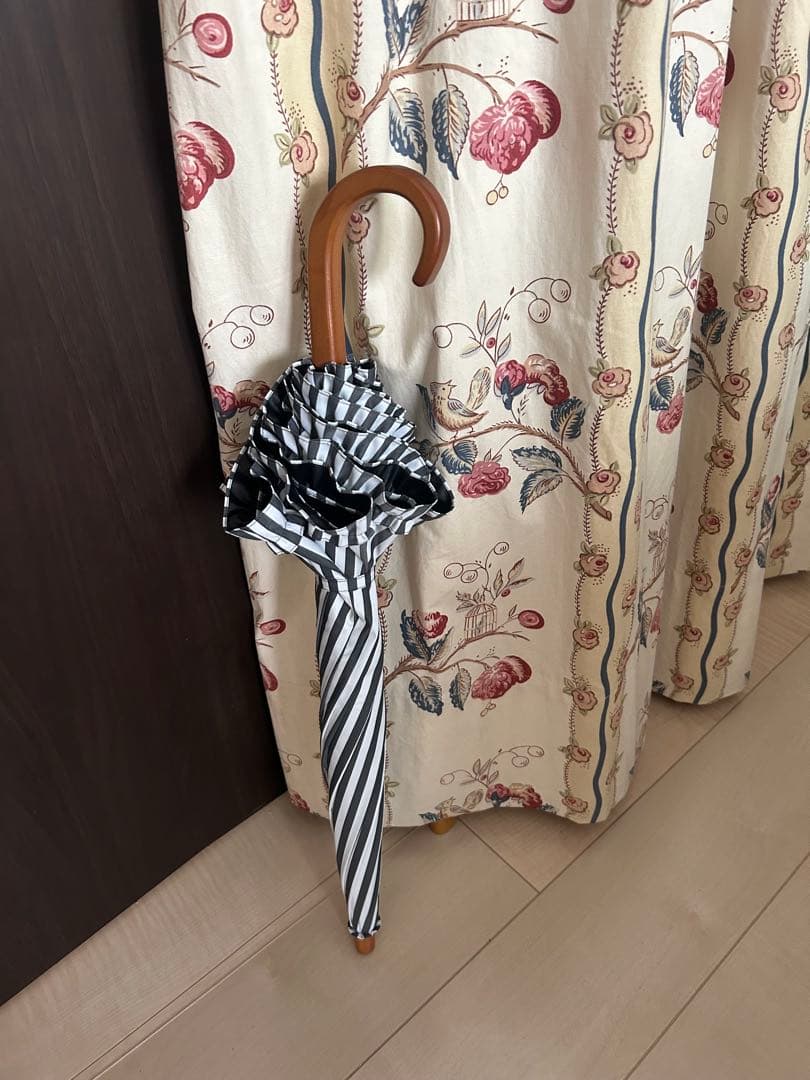 SAKIです　サンバリア100 折り畳み日傘