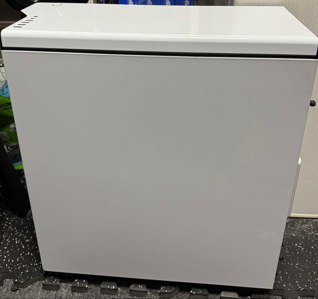 自作PC 5900X 9060XT8GB メモリ32GB H440