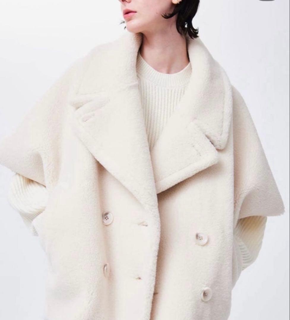 （アッキー）スタニングルアー　ボアポンチョ　アイボリー1