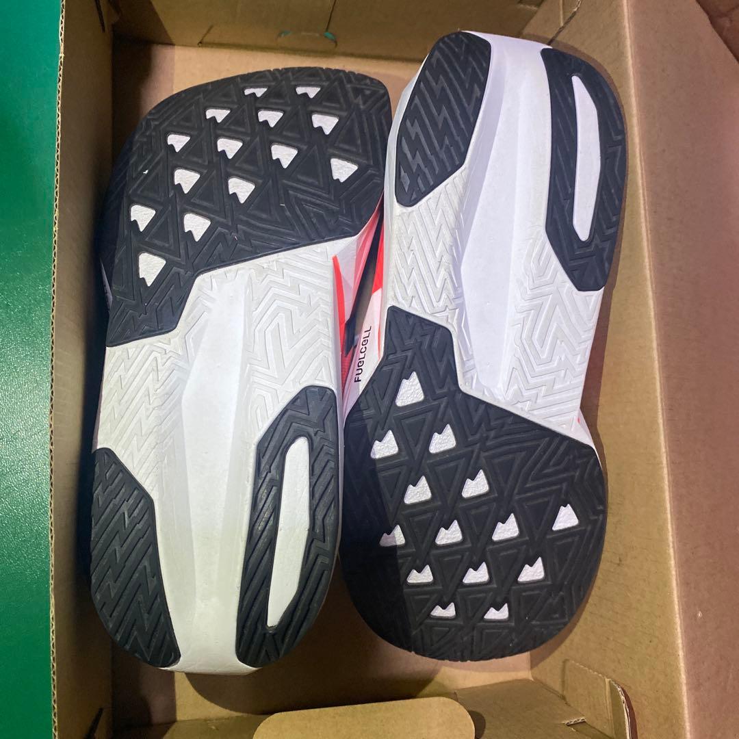 New Balance フューエルセルレベルV 5 26センチ　箱付き