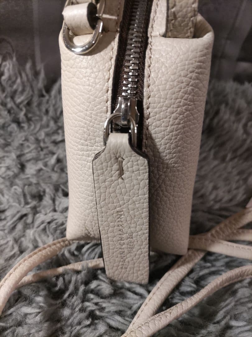 ジャンニキアリーニ レザー ショルダーバッグ