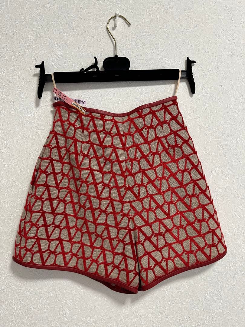 (専用)ヴァレンティノ トワル イコノグラフ ショートパンツ