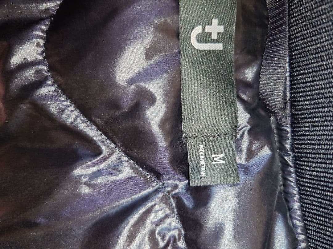 ユニクロ　+J復刻ハイブリッドダウンオーバーサイズMA1　Mサイズ ブラック