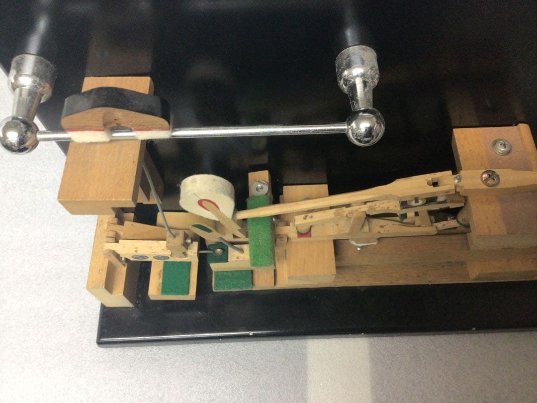 グランドピアノアクションモデル(実物大模型)