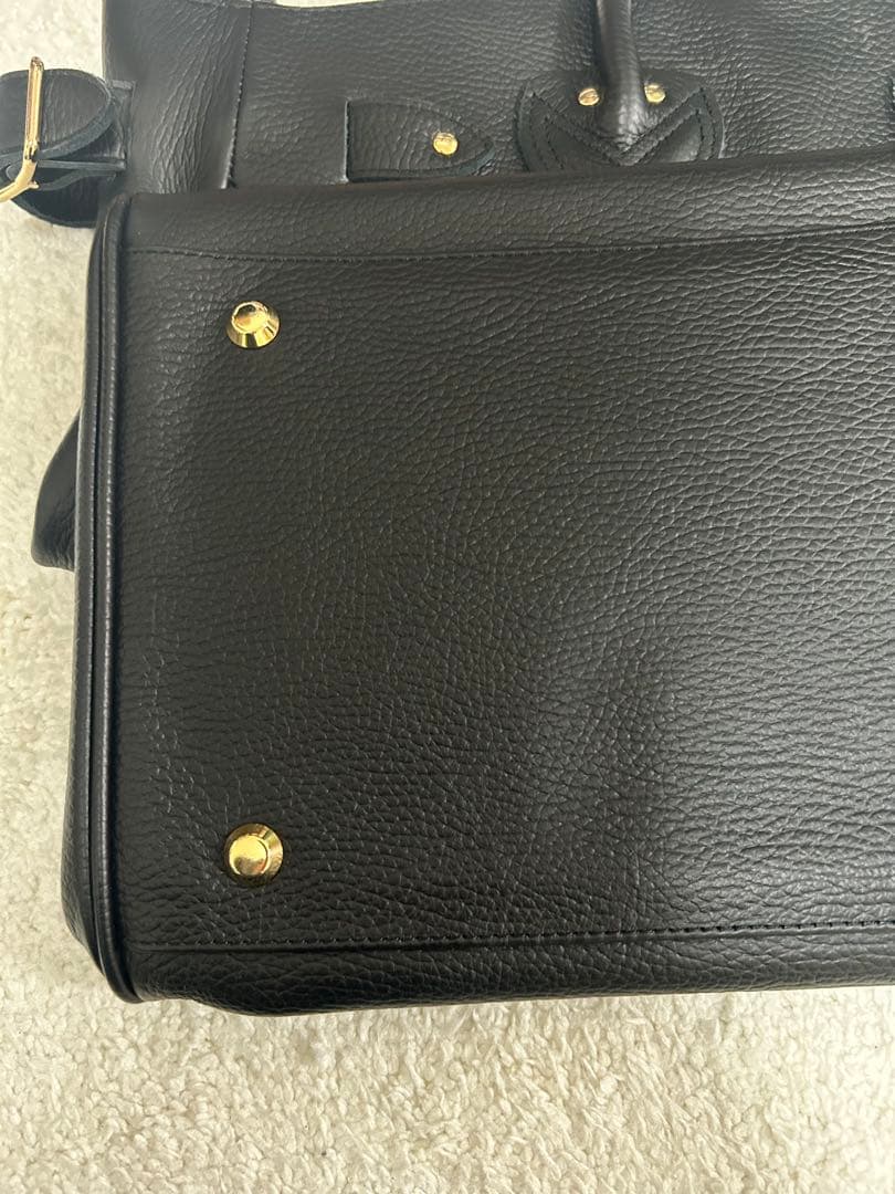 YOUNG & OLSEN バック