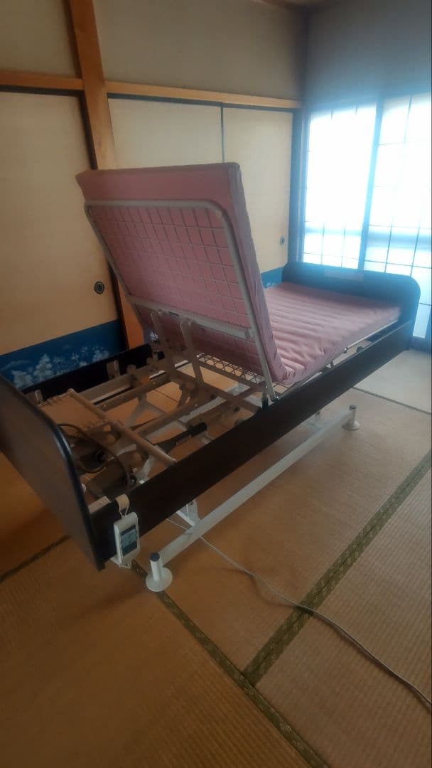 引取限定(一部配達可)パラマウント介護ベッド 　　 ピンクマットレス付き