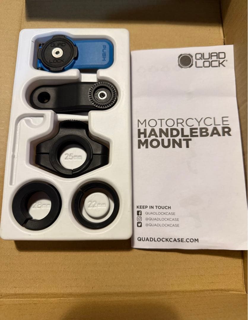 クアッドロック バイブレーショウダンバー&ハンドルバーマウントセット　美品