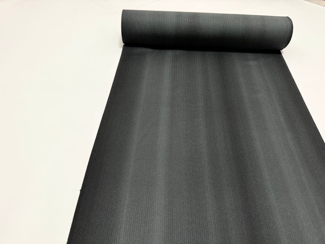 プ*読様 日本の絹　丹後ちりめん　小紋　縦ぼかし　新品　反物　黒　墨黒　着物　羽