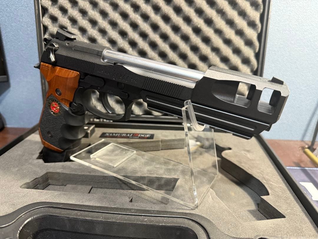 東京マルイ　サムライエッジ　バリーバートンモデル