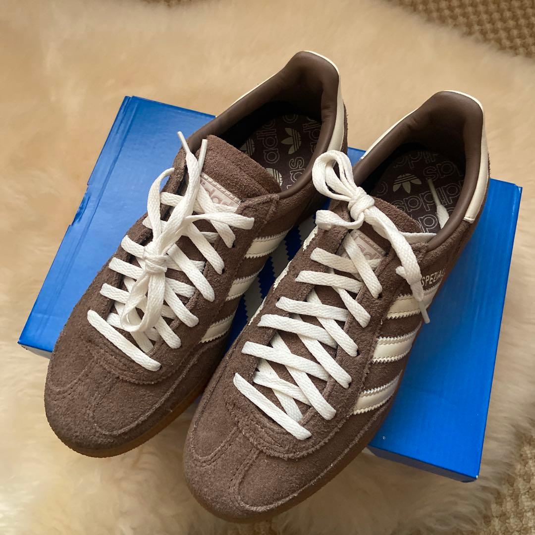 アディダスハンドボール スペツィアル　新品未使用品