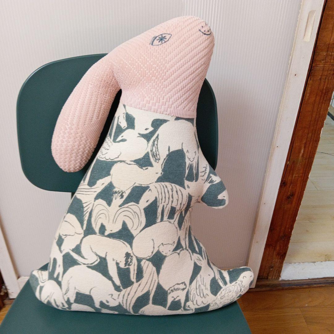 ミナペルホネン　うさぎクッション　ぬいぐるみ　mimaperhonen