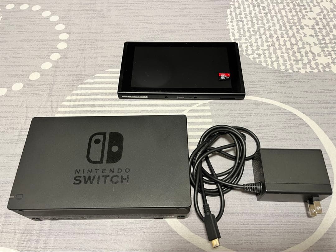Nintendo Switch 本体　microSD付き！