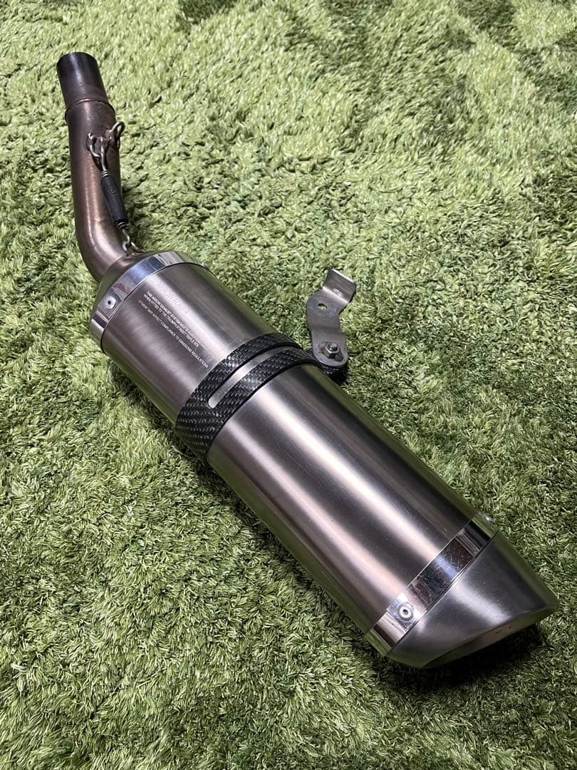 ARROWマフラー　トライアンフ　ストリートトリプル用(07〜12)