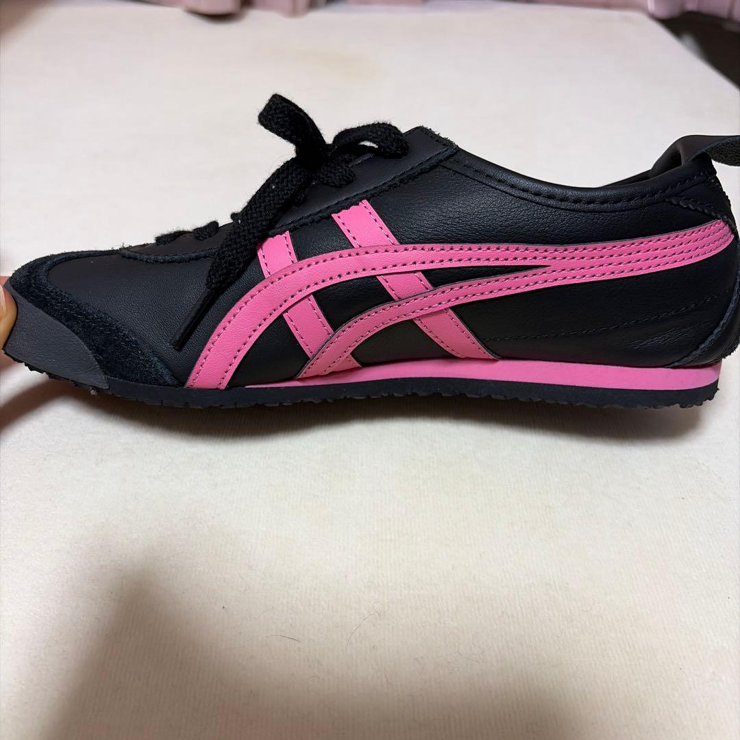 23cm 新品　オニツカタイガー　 ブラック ピンク スニーカー　メキシコ