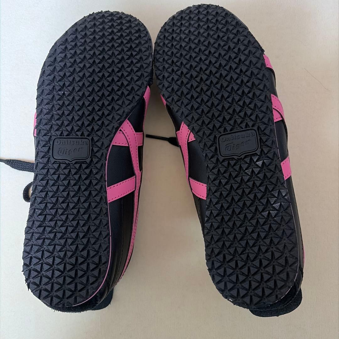 23cm 新品　オニツカタイガー　 ブラック ピンク スニーカー　メキシコ