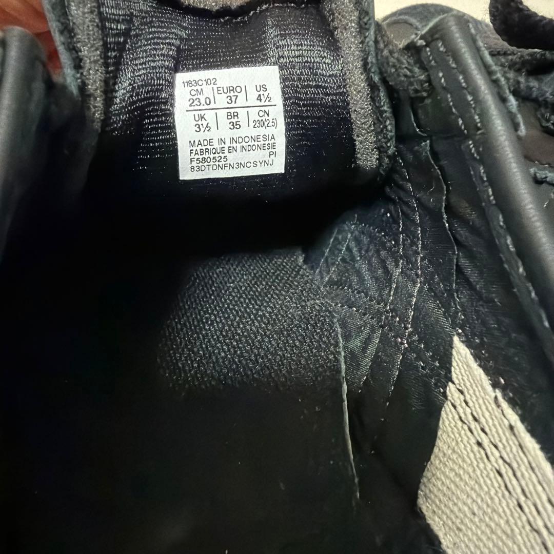 23cm 新品　オニツカタイガー　 ブラック ピンク スニーカー　メキシコ