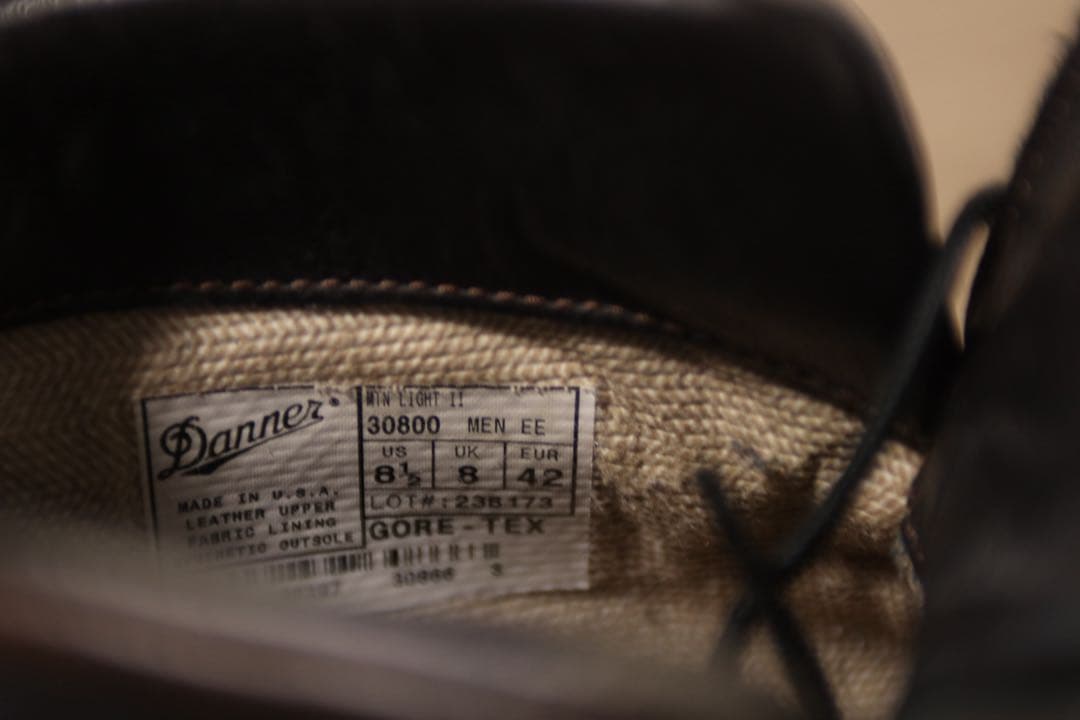 本日のみダナー マウンテンライトII USA製 30800 US8 1/2